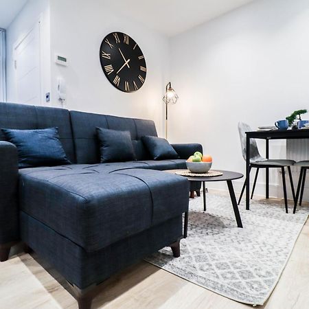 Modern 1-Bed Apartment In Buckinghamshire With Free Wifi, Parking & Garden High Wycombe Zewnętrze zdjęcie