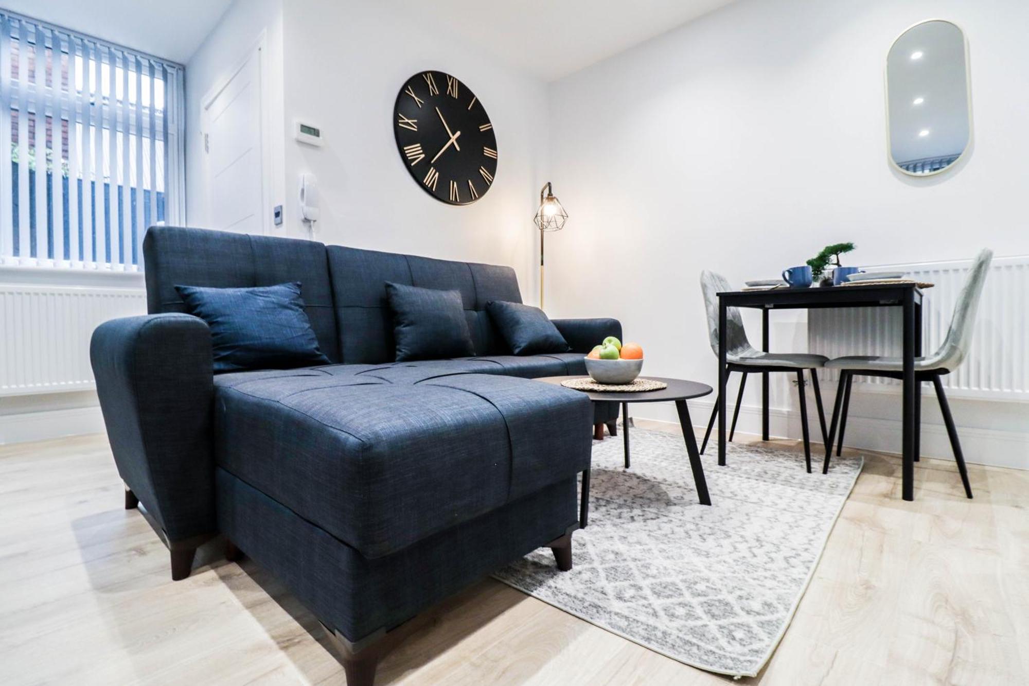 Modern 1-Bed Apartment In Buckinghamshire With Free Wifi, Parking & Garden High Wycombe Zewnętrze zdjęcie