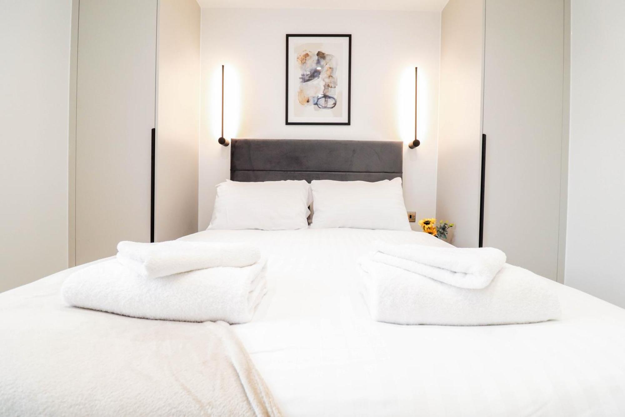 Modern 1-Bed Apartment In Buckinghamshire With Free Wifi, Parking & Garden High Wycombe Zewnętrze zdjęcie