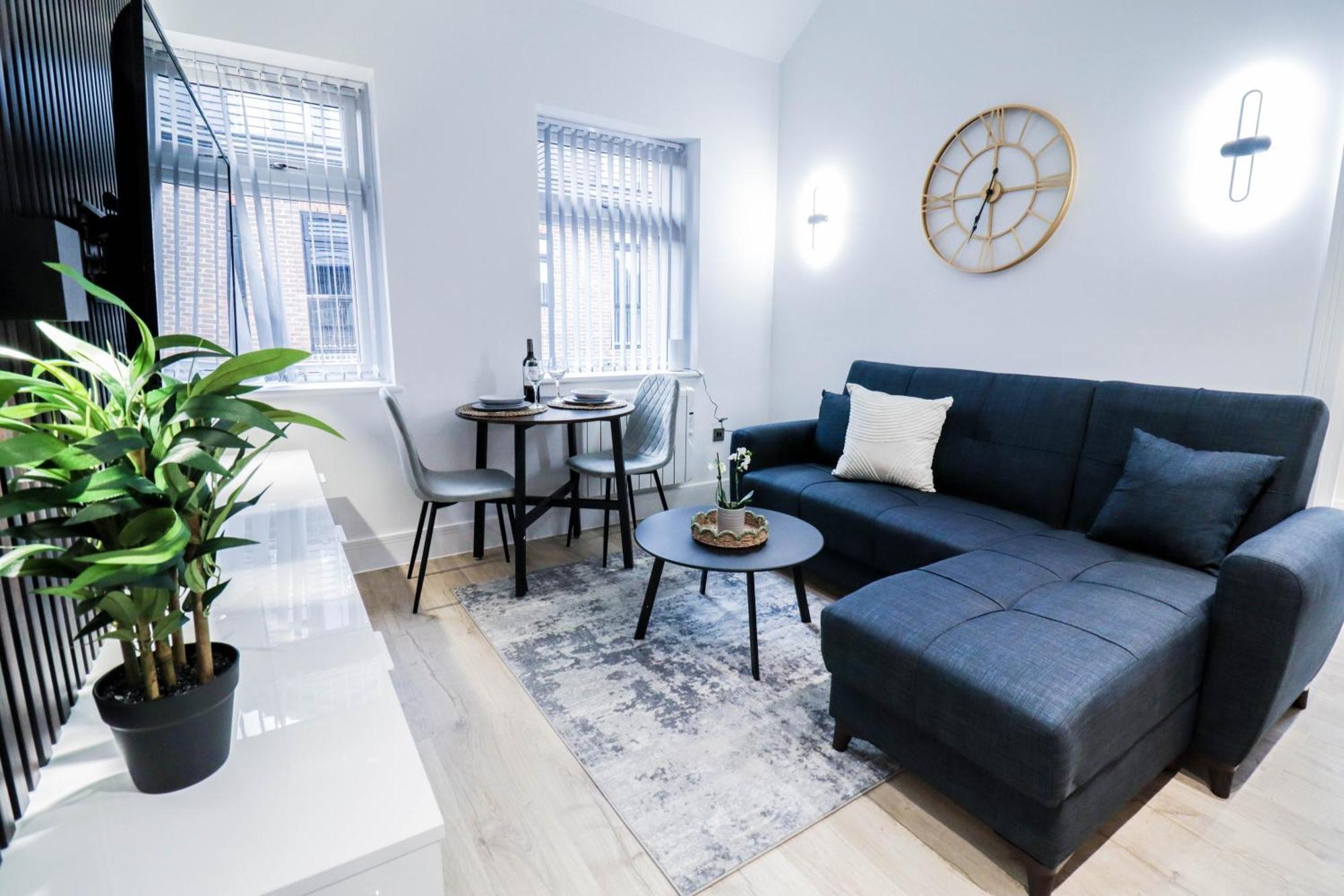 Modern 1-Bed Apartment In Buckinghamshire With Free Wifi, Parking & Garden High Wycombe Zewnętrze zdjęcie