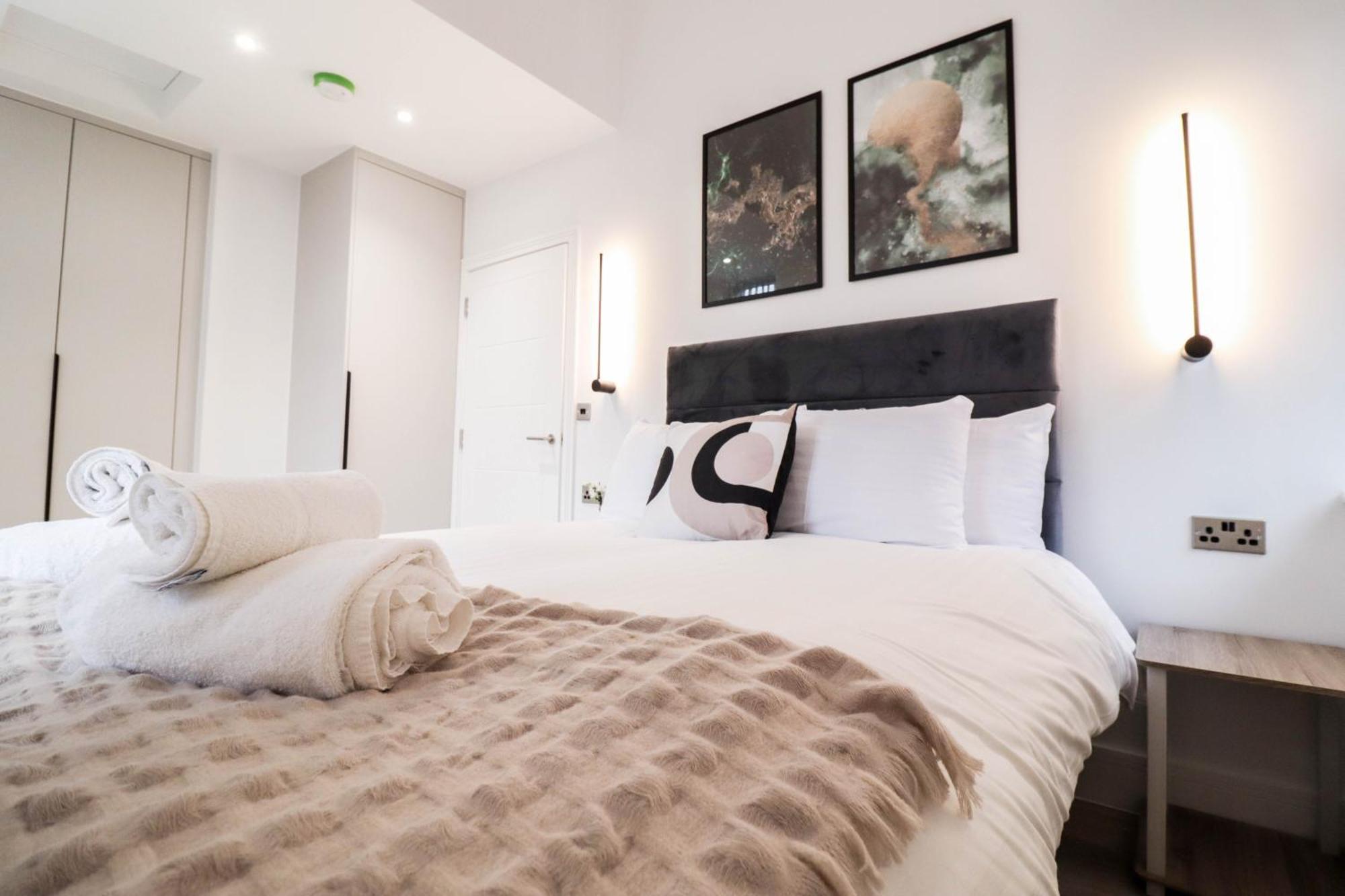Modern 1-Bed Apartment In Buckinghamshire With Free Wifi, Parking & Garden High Wycombe Zewnętrze zdjęcie