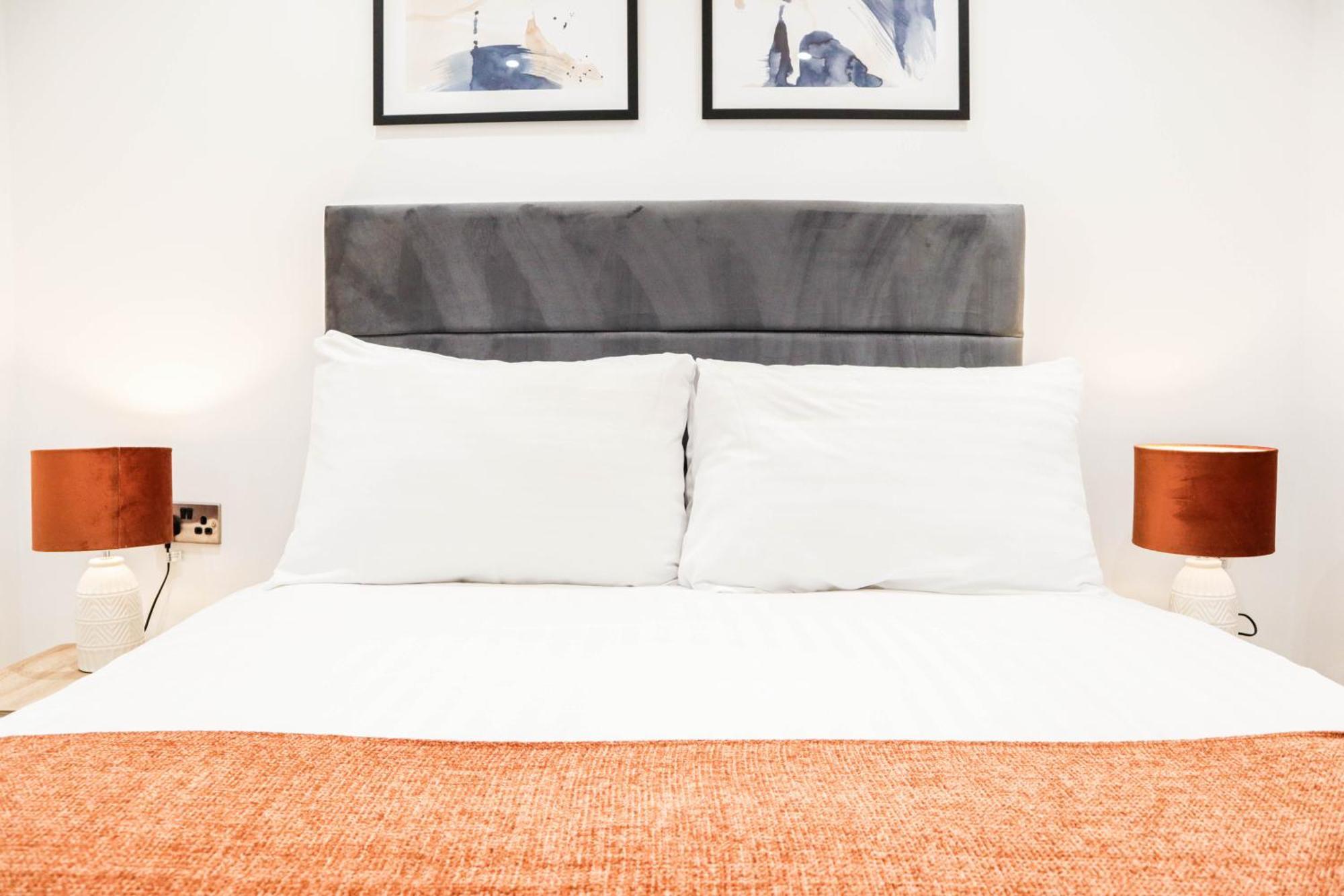 Modern 1-Bed Apartment In Buckinghamshire With Free Wifi, Parking & Garden High Wycombe Zewnętrze zdjęcie