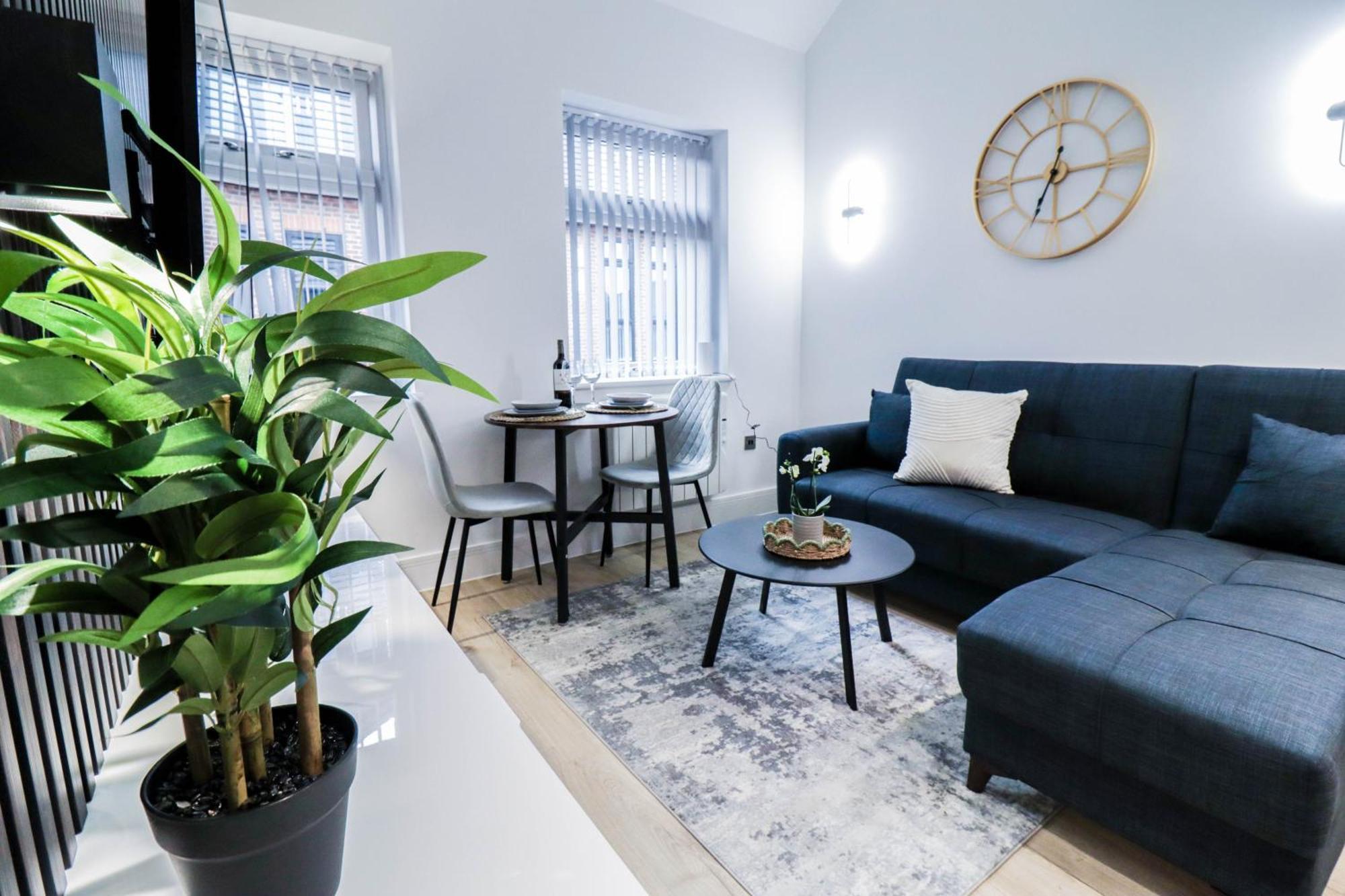 Modern 1-Bed Apartment In Buckinghamshire With Free Wifi, Parking & Garden High Wycombe Zewnętrze zdjęcie