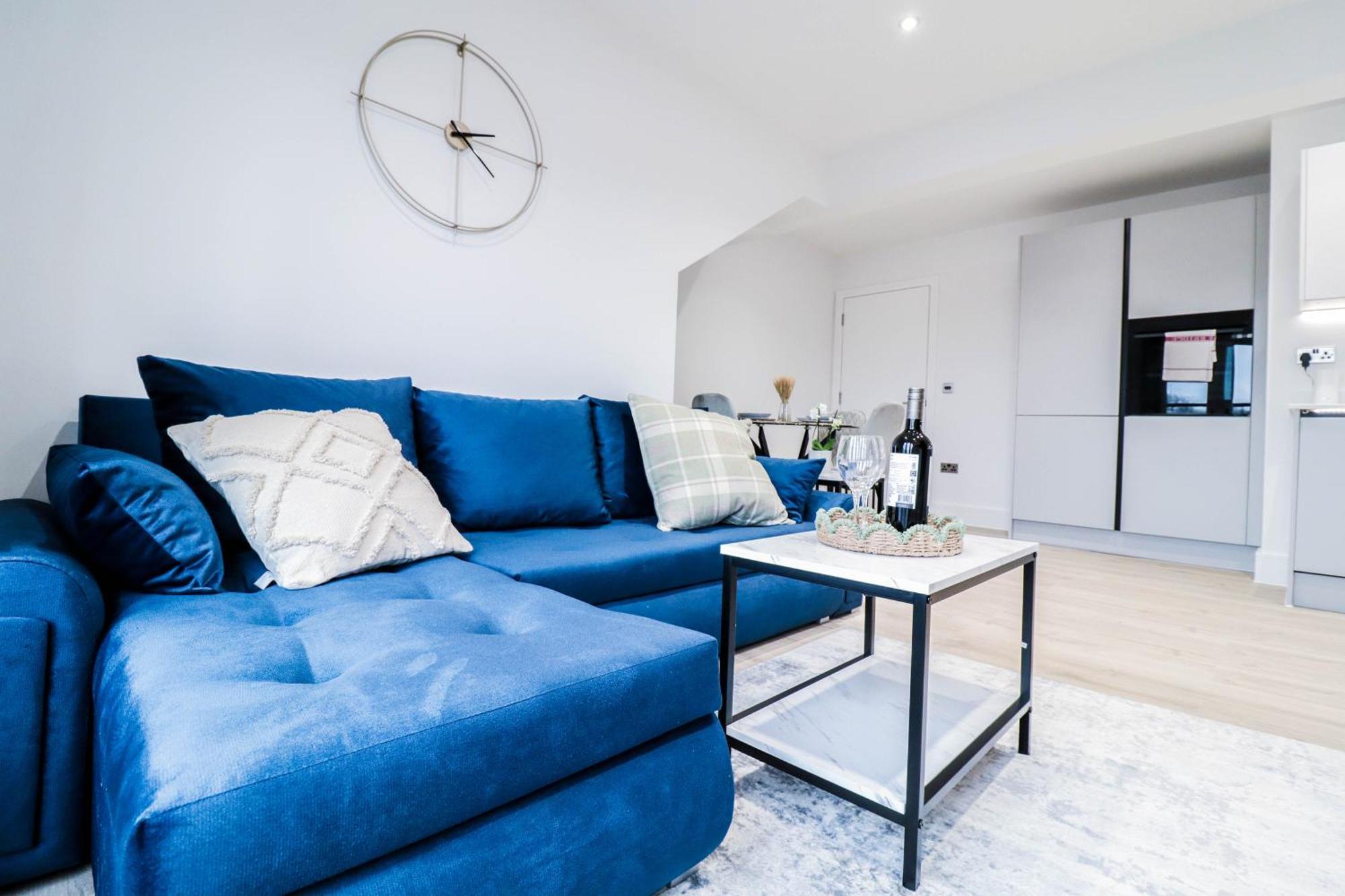 Modern 1-Bed Apartment In Buckinghamshire With Free Wifi, Parking & Garden High Wycombe Zewnętrze zdjęcie