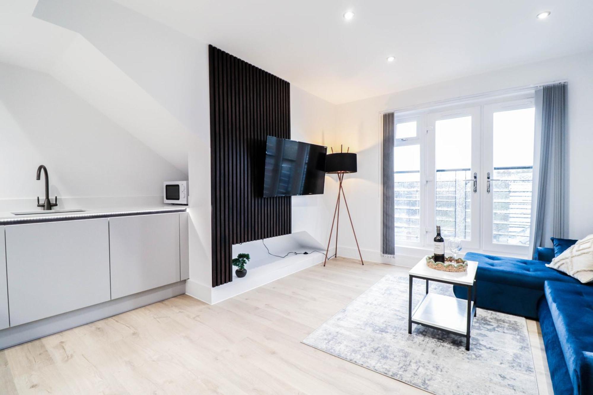 Modern 1-Bed Apartment In Buckinghamshire With Free Wifi, Parking & Garden High Wycombe Zewnętrze zdjęcie